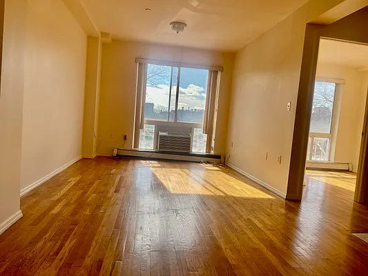 Rented by Oxford Property Group | media 1
