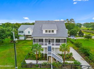 133 Beach View Dr, Pass Christian, MS 39571