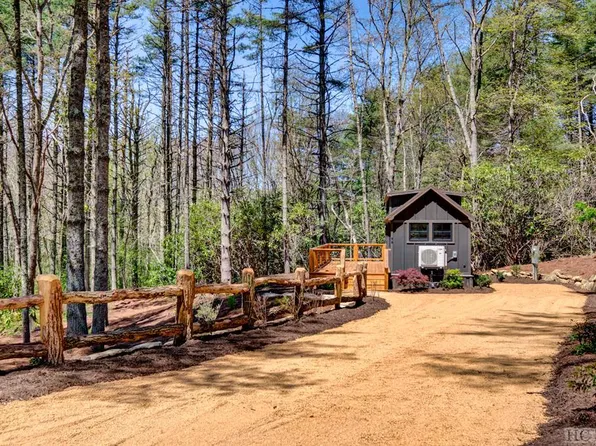 96 Triple Creek Drive, Cullowhee, NC 28723
