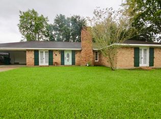 126 S Tanglewood Dr, Eunice, LA 70535
