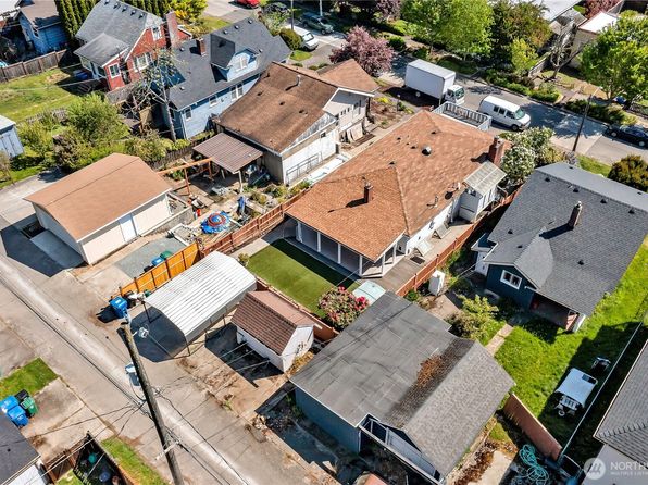 7351 32nd Avenue SW, Seattle, WA 98126