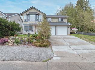 6302 Jasper Rd, Sechelt, BC V7Z 0R7