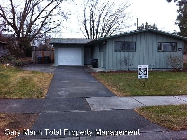1st image of 119 W Inglewood Ave