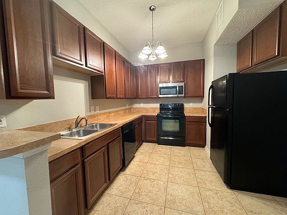 2nd image of 7043 Deer Lodge Cir Unit 102