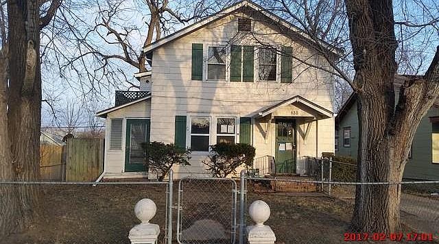 1st image of 833 S Ash Ave