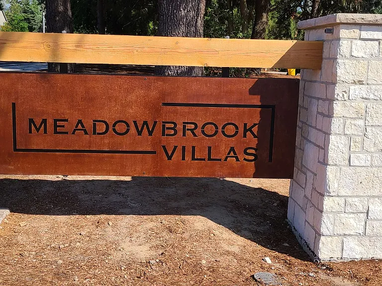 Meadow Brook Villas — Photo 25