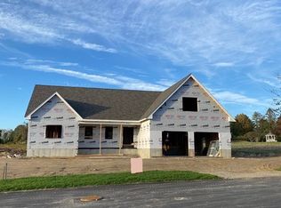 1 Westview Dr, Dartmouth, MA 02747