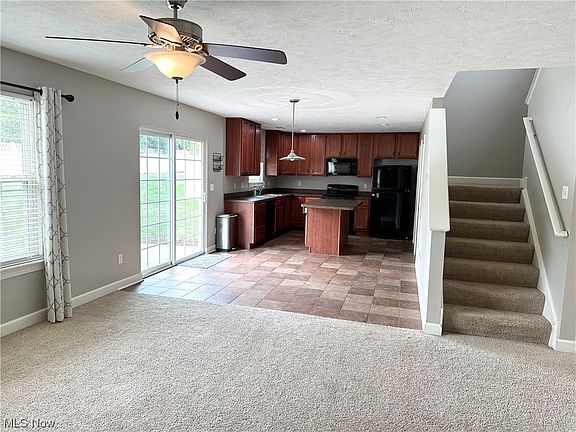 4th image of 9081 Merryvale Dr