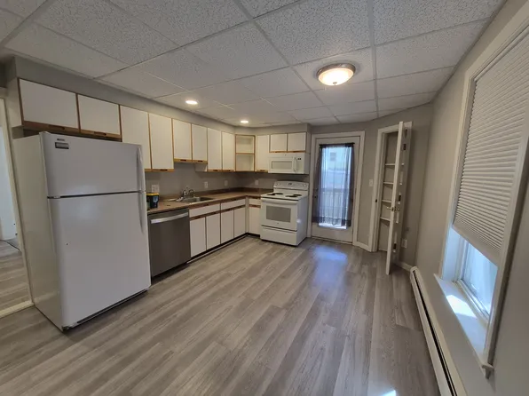 49 Foss St APT 101, Biddeford, ME 04005