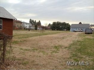 708 45th St, Vienna, WV 26105