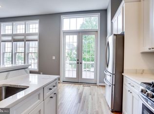 12170 Tryton Way, Reston, VA 20190