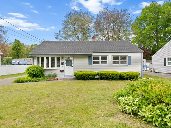 81 Montague Circle, East Hartford, CT 06118