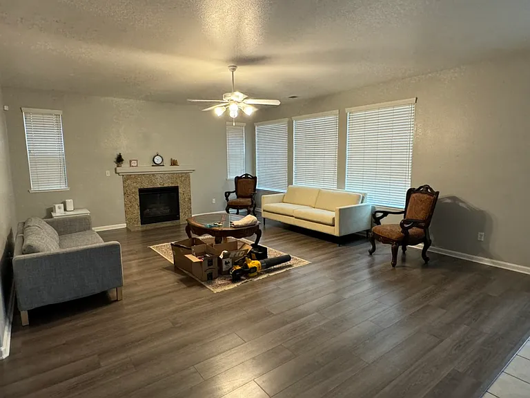 4650 Stern Dr — Photo 20