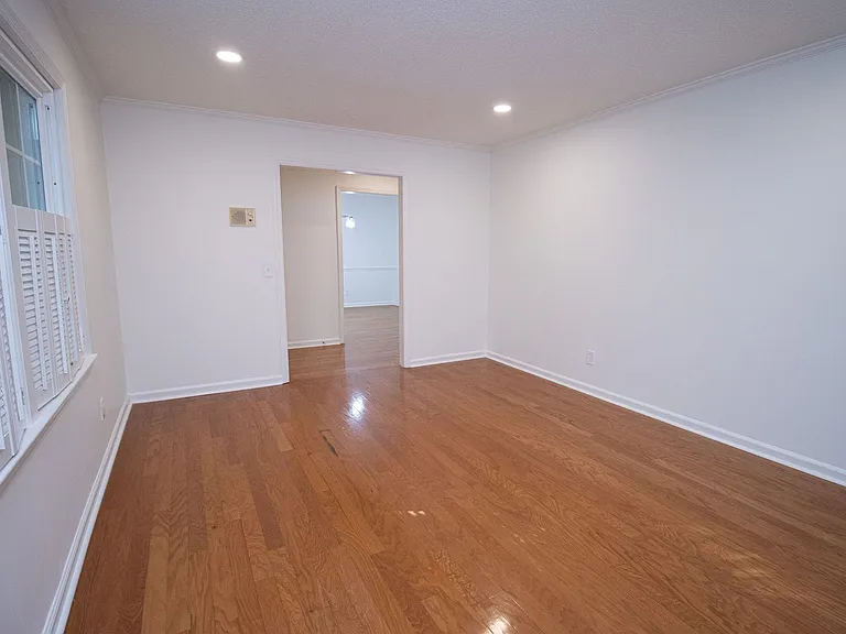 1110 Slann Dr — Photo 9