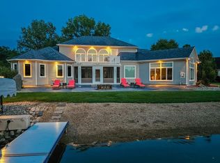 175 Lane 780 Snow Lk, Fremont, IN 46737