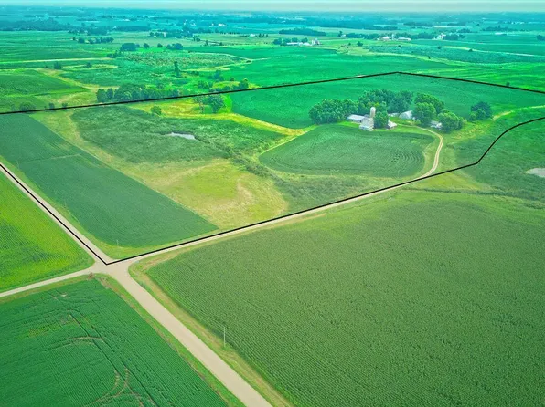 10864 117th St SW, Winsted, MN 55395