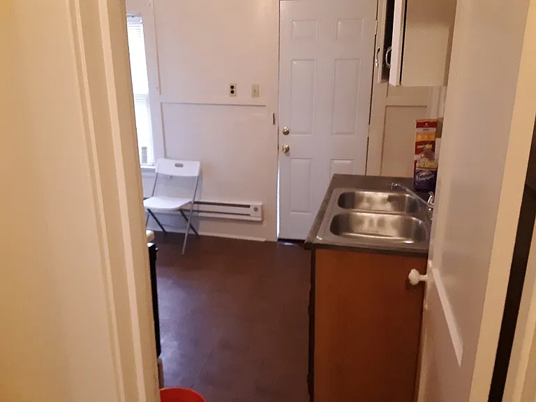 Entering kitchen from hallway