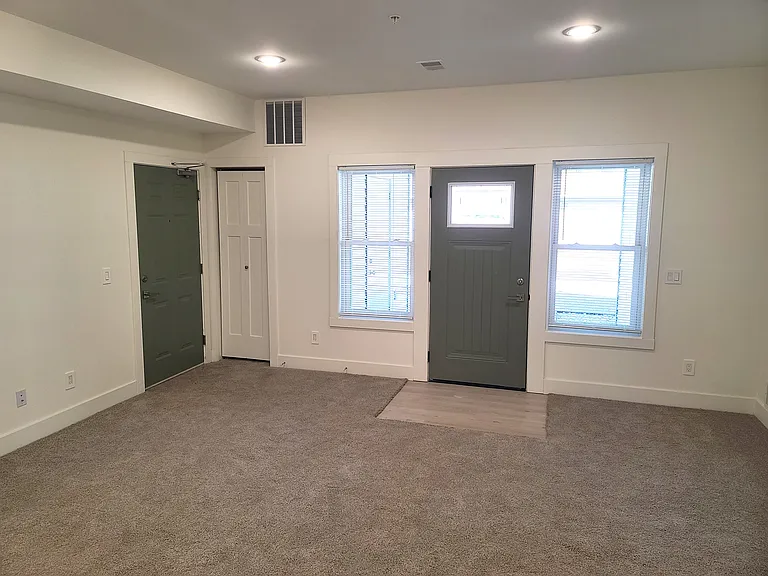Zephyr Place — Photo 32