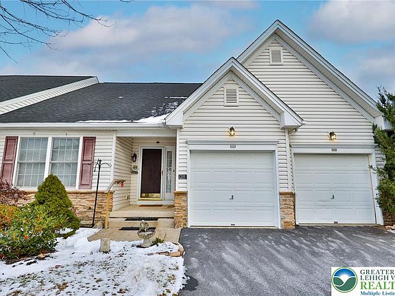 2nd image of 1211 Briarwood Ln