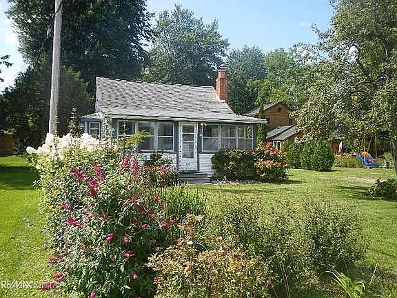 2nd image of 123 Beaureguard St