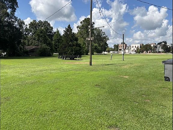 5th image of 13605 Lovett Rd