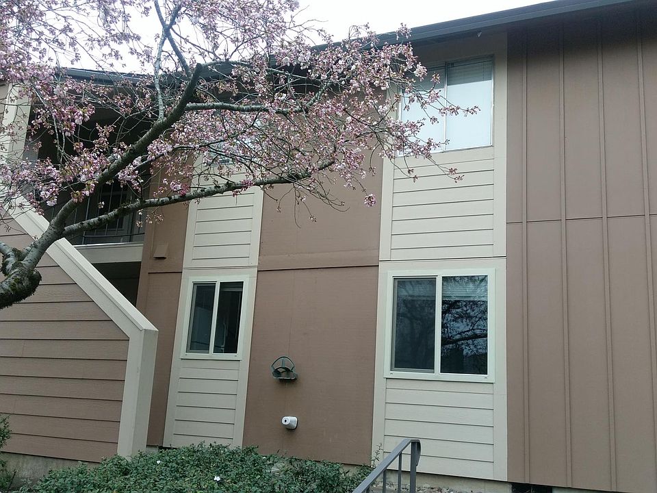 2nd image of 12600 NW Barnes Rd APT 6