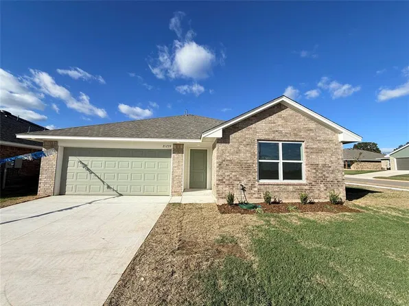 21239 SE 32nd St, Harrah, OK 73045