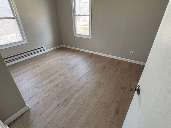 2nd image of 413 Paxton St