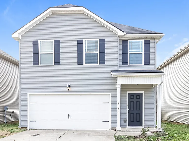 1217 Catawba Way — Photo 1
