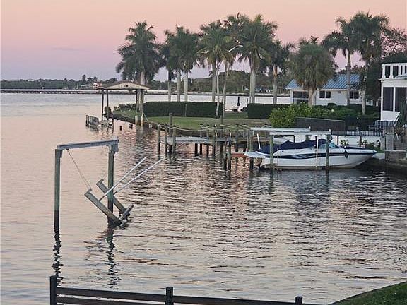 5th image of 4567 E Riverside DR