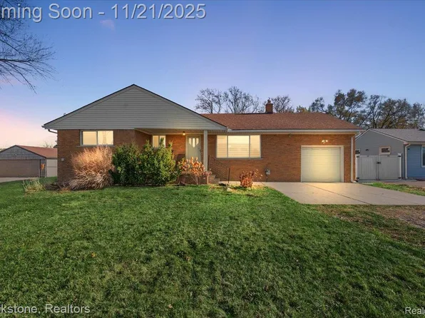 38226 Groesbeck Hwy, Clinton Township, MI 48036