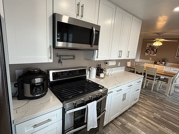 4th image of 6839 Oaklawn Way