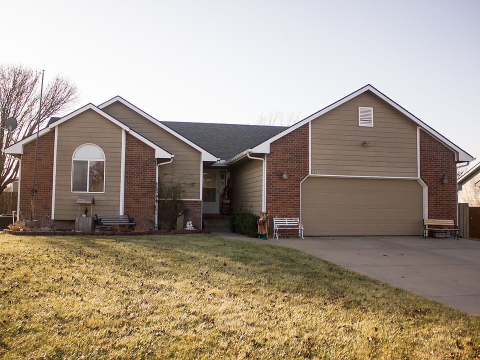 1st image of 101 N Finch Ct