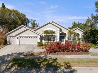 979 Ridgewood Ter, Tarpon Springs, FL 34689
