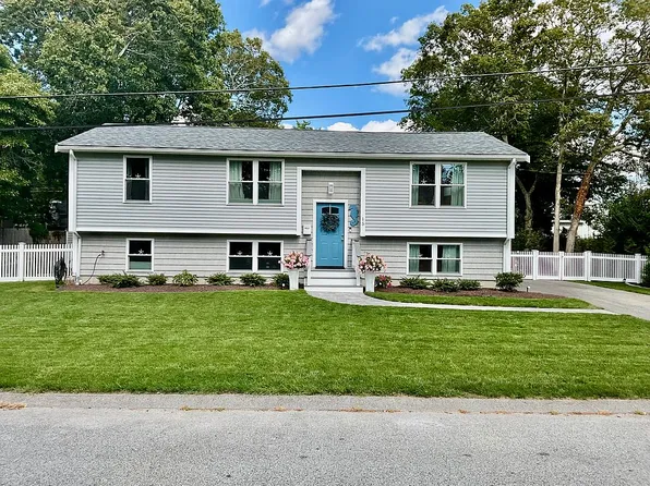 15 Grove St, Fairhaven, MA 02719