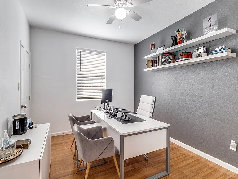 3121 Rutz St — Photo 19