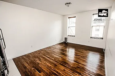 Rented by Jonis Realty