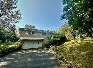 23951 W Bayview Rd, Antioch, IL 60002