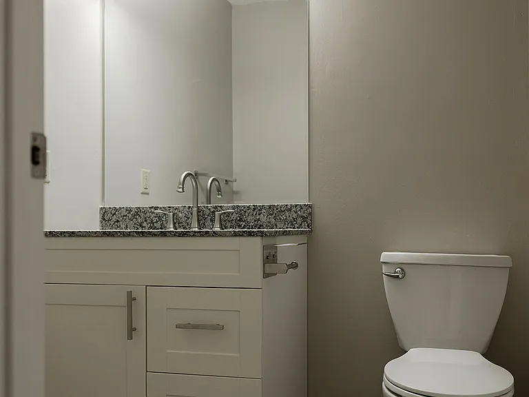 Court Place Townhomes — Photo 13