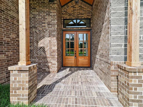 2035 White Feather Trl, Crosby, TX 77532