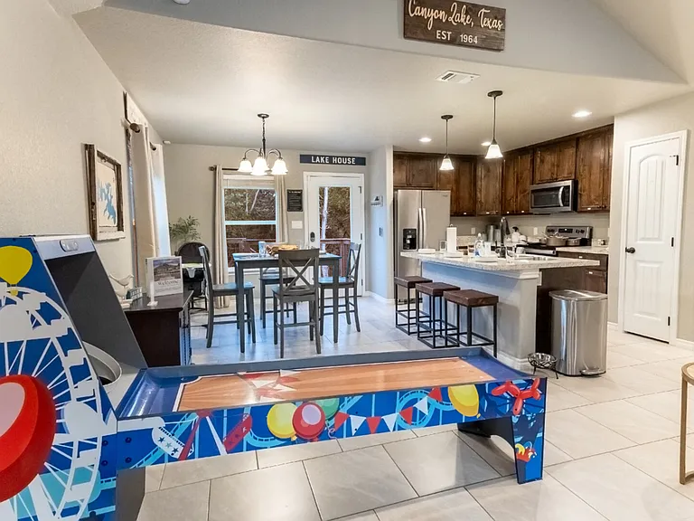 Eastview Dr — Photo 28