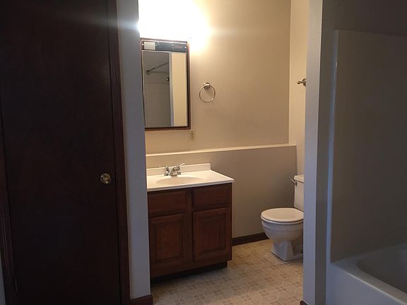 4th image of 26 Fairfield Ave