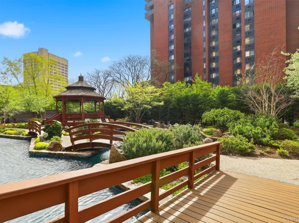 4 Martine Avenue #107, White Plains, NY 10606