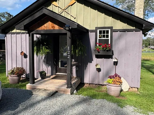 122 Lakeside Ave, Honesdale, PA 18431