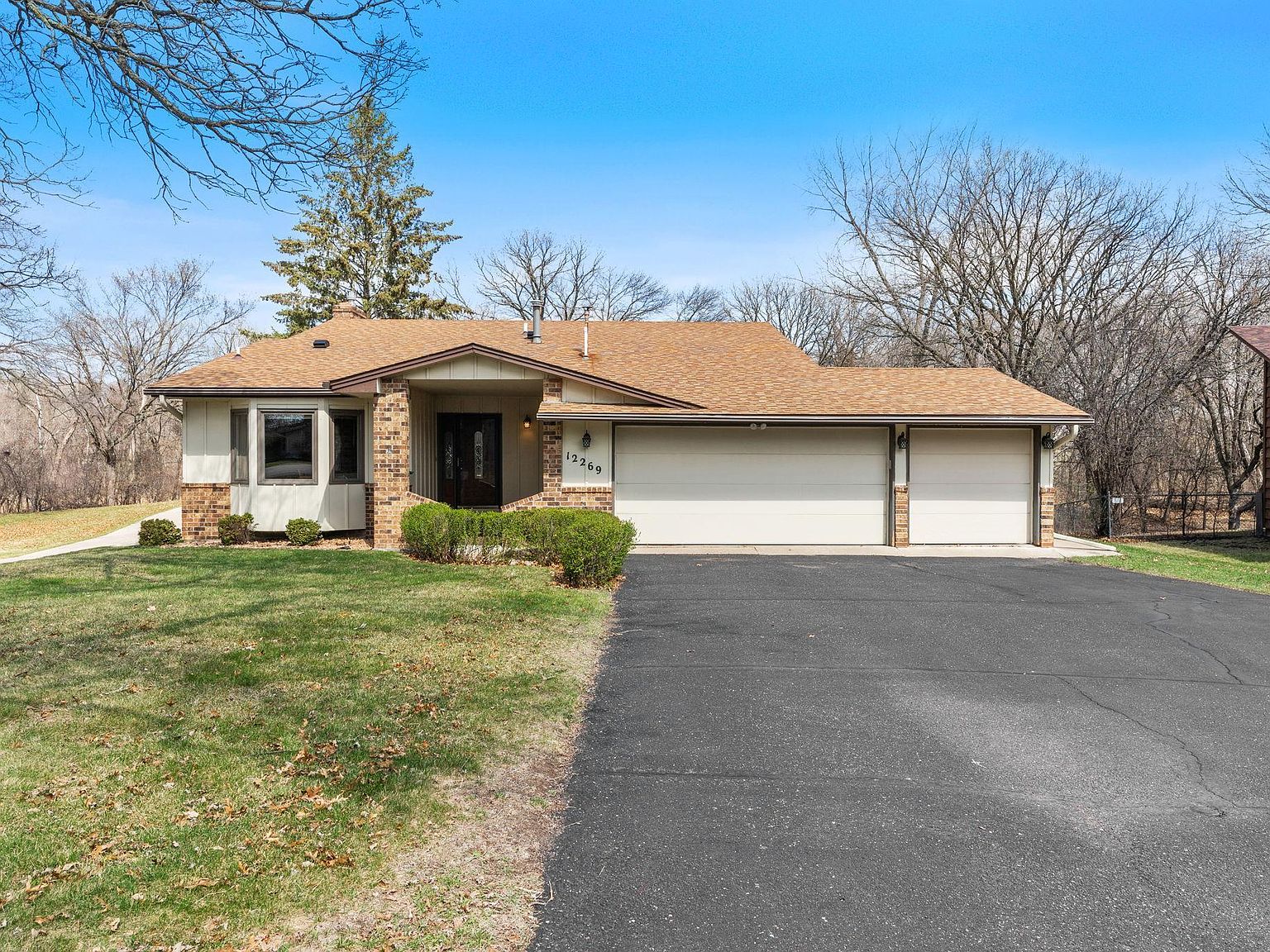 12269 Sycamore St NW, Coon Rapids, MN 55448 | Zillow