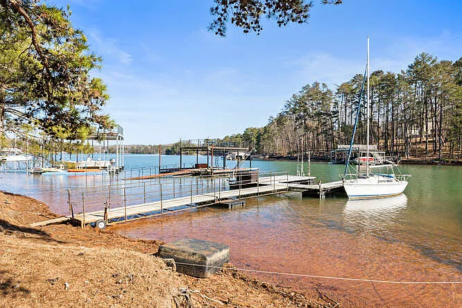 4035 Lacey Dr — Photo 42