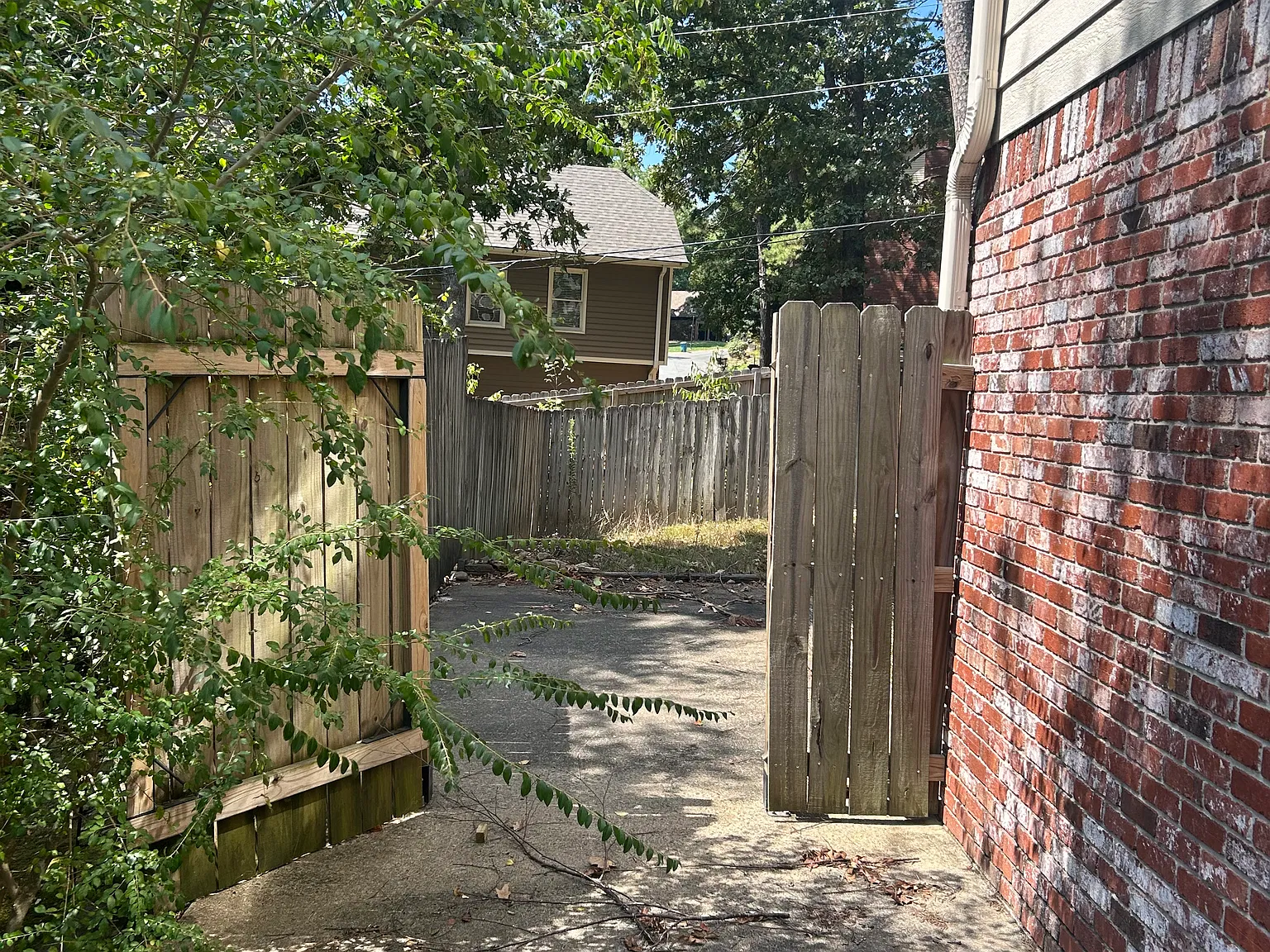 4 bed, 2942 sqft, $2,850 — Photo 4