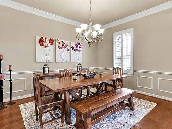 Formal Dinning Room
