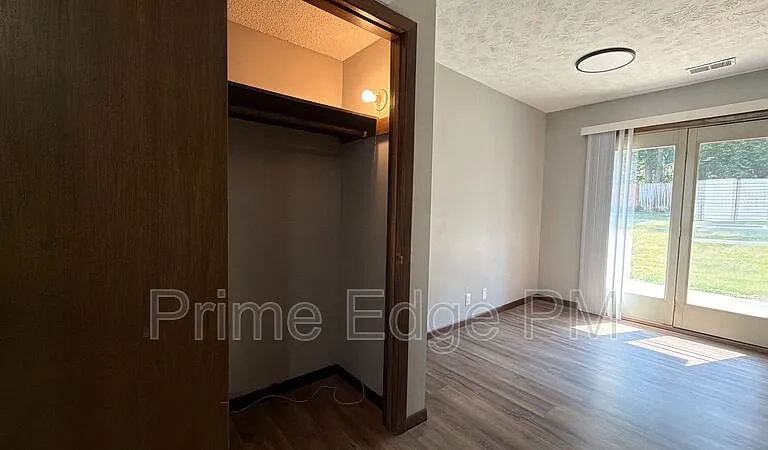 6235 Holdrege St #A-1 — Photo 10