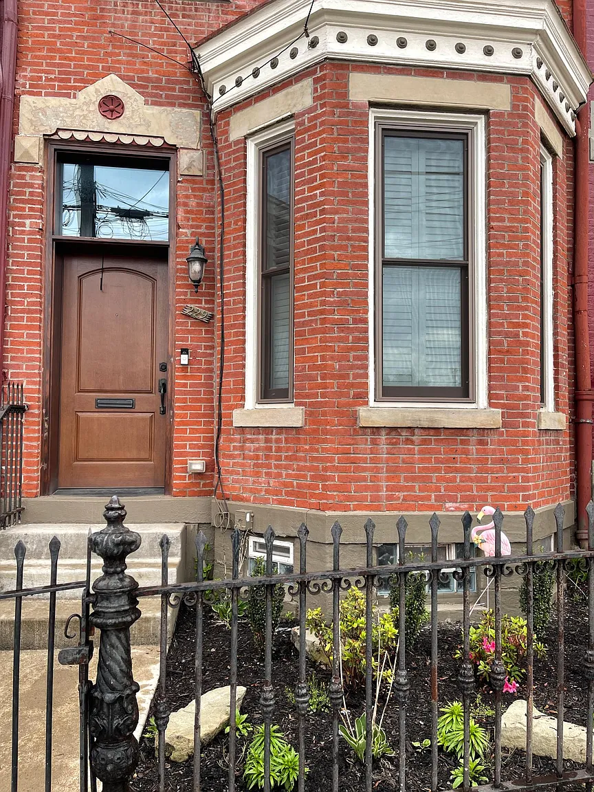 229 44th St photo 1